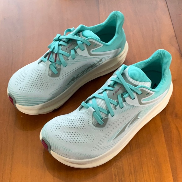 Altra Torin 8 SAMPLE never worn - Picture 2 of 5